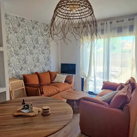 A Piaghja Duplex Mina En Bord De Mer A 150 Metres De La Plage Nyaraló Borgo