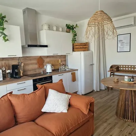 A Piaghja Duplex Mina En Bord De Mer A 150 Metres De La Plage Nyaraló *